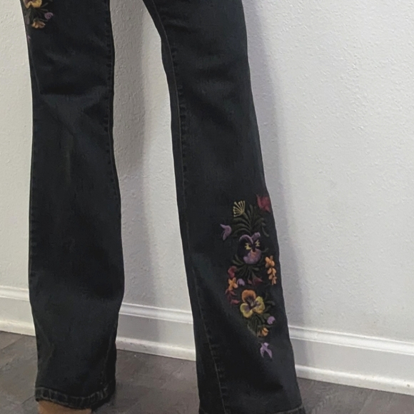 WATER DROP Embroidered Flared Jeans ~ NWOT - Picture 2 of 11